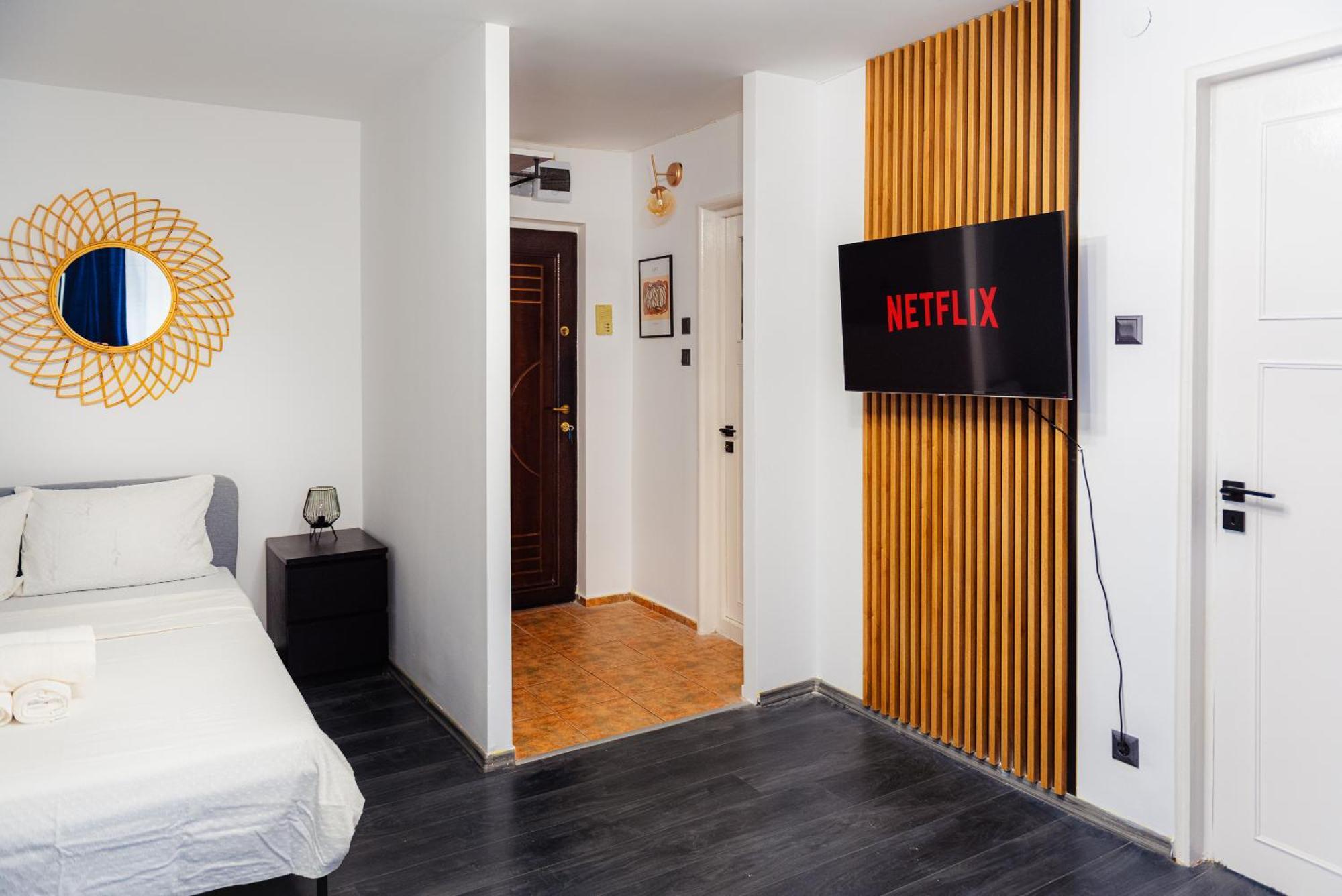 Central Modern Apartment - Victory Square Near Government Building Bukares Bagian luar foto