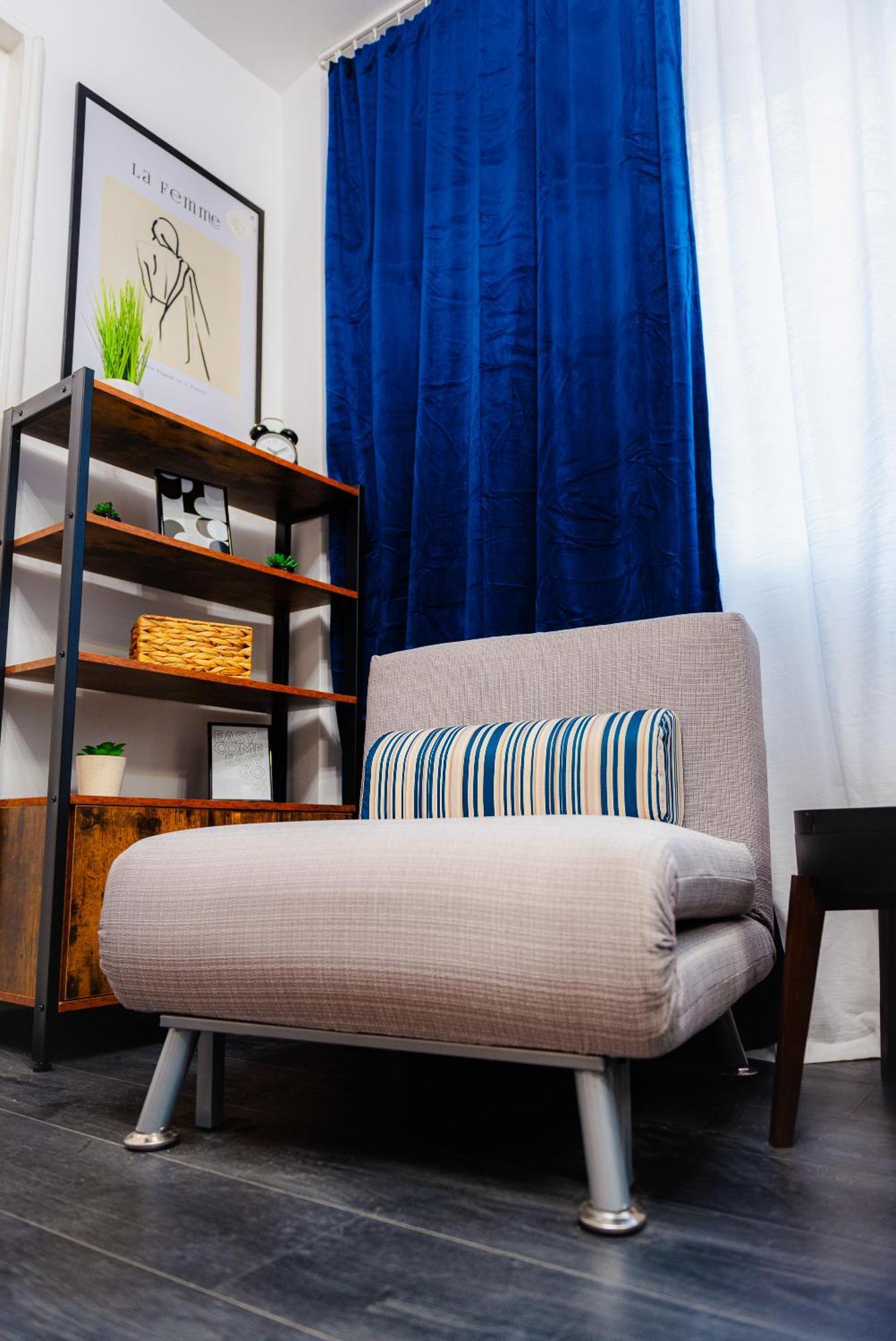 Central Modern Apartment - Victory Square Near Government Building Bukares Bagian luar foto